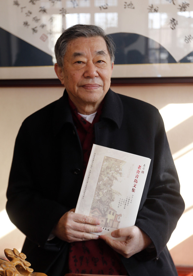 现代文学家_中国现代文学家